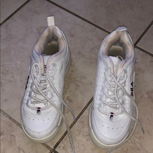 Fila Size 6 shoes